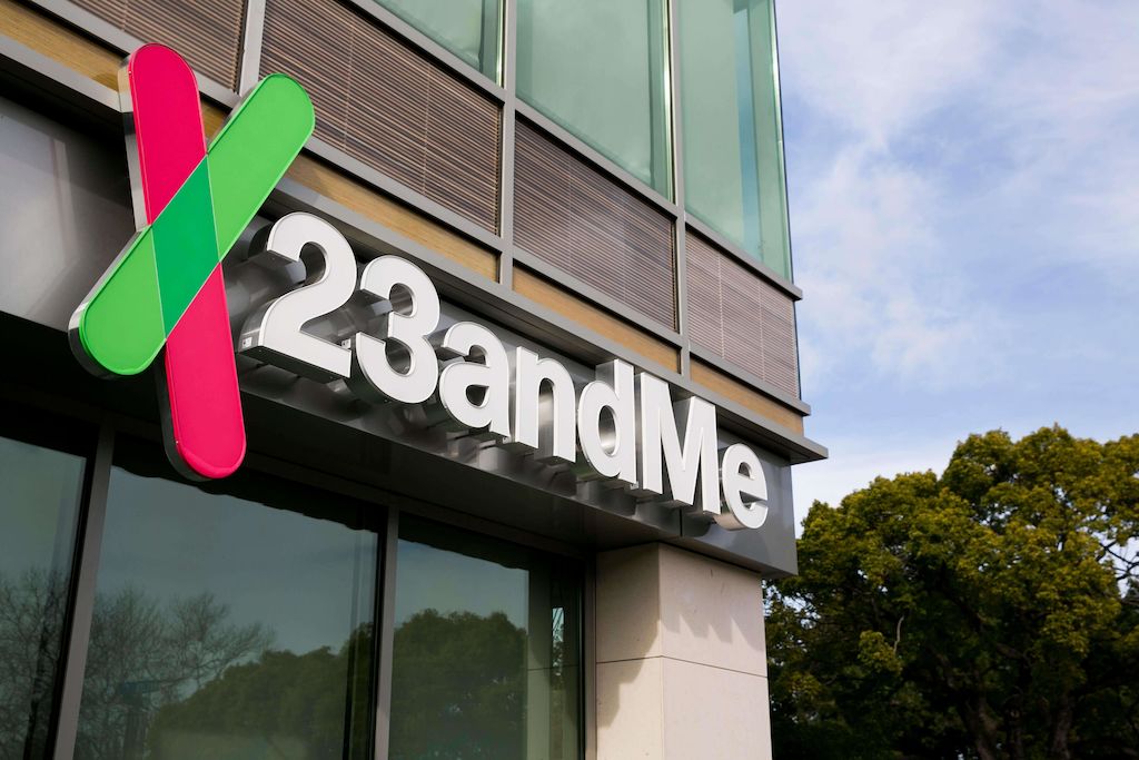 Metadesign 23Andme Brand Signage Design