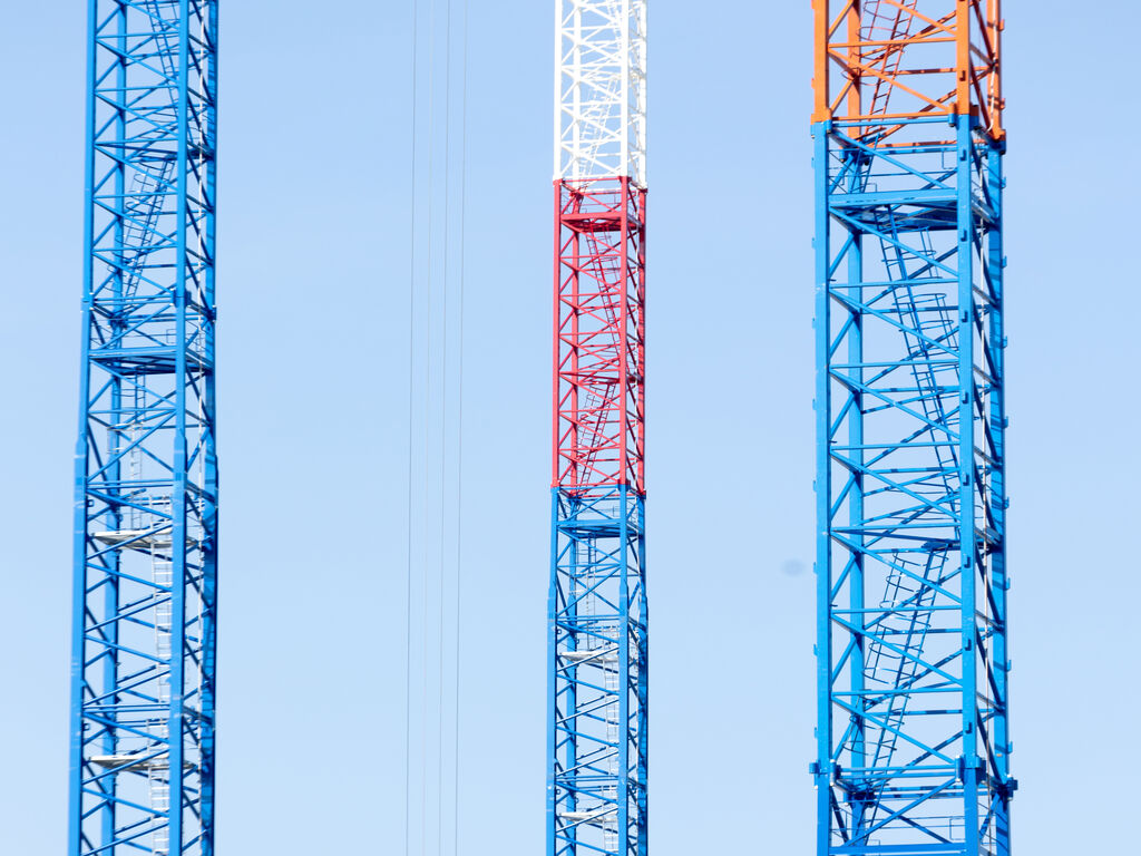 RAI 15 Half Width Three Cranes 2560x1440